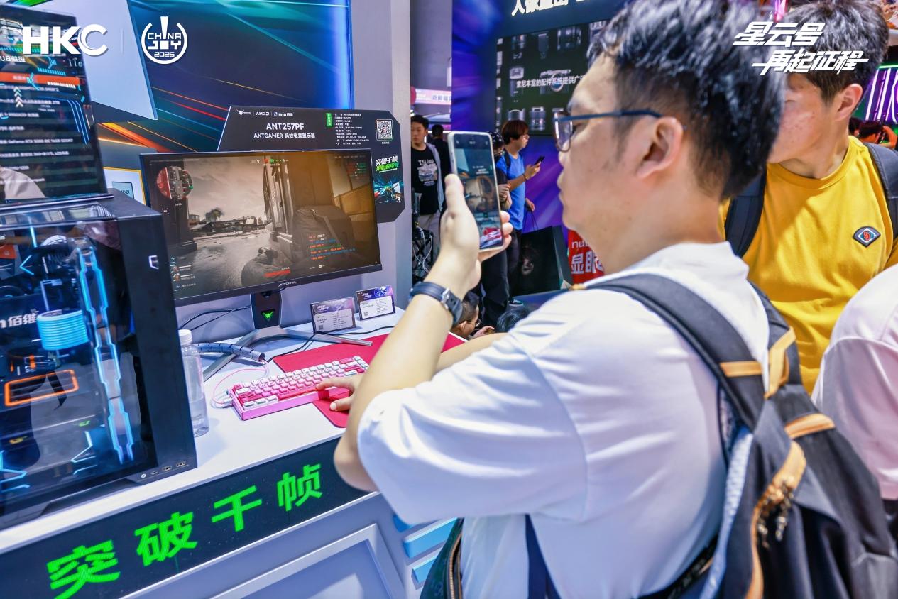 HKC星云號圓滿返航 熱情不散熱愛相伴