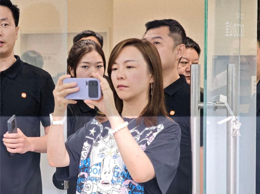 高层自曝？小米16系列外观揭晓，和小米11 Ultra没什么差别