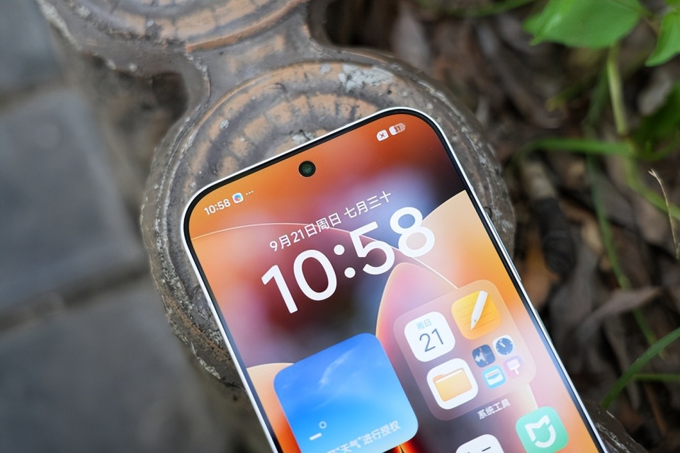 小米悄然上架“新机”，16GB+1TB+7000mAh，10月5日正式开售