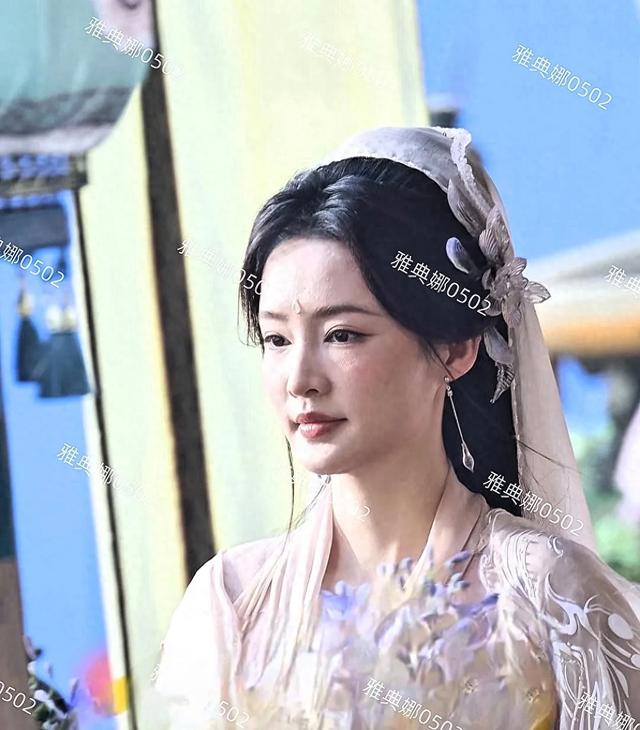 李沁新剧年龄感太重了有点撑不起妙烟的美貌,不仅显年纪还不够仙