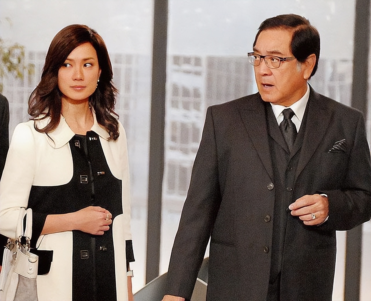 80岁秦沛现状：定居在国外，和日本妻子很恩爱，儿女都是知名歌手