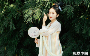 前世，和太子成亲他却为了讨好婢女，任由我在冷宫难产而死，重生后，我直接嫁给患有腿疾的长广王