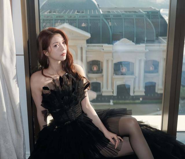 陈晓华，真的算是TVB新生代女艺人中，颜值比较出挑的一位了