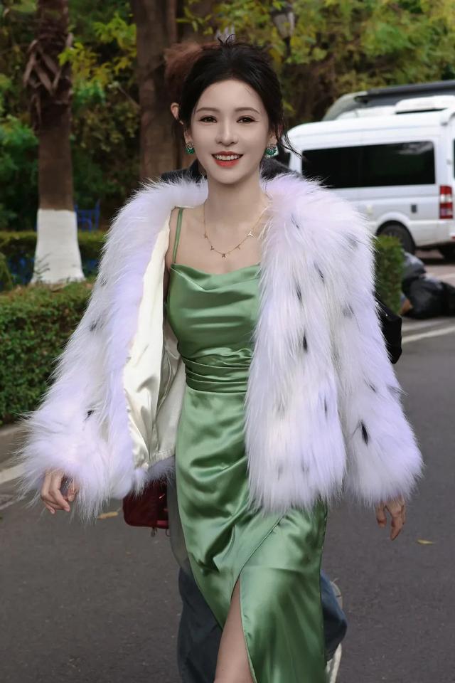 张予曦超美现场,精致脸蛋令人艳羡的身材