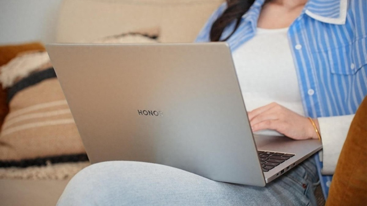 锐龙7-8845HS处理器就是卖点！荣耀笔记本X16 Plus国补后3999元