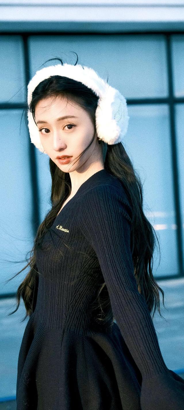 美女系列壁纸第4940期—胡连馨