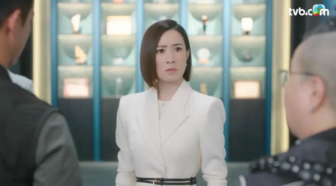 TVB大湾区视帝45岁生日，剧组送一连串惊喜