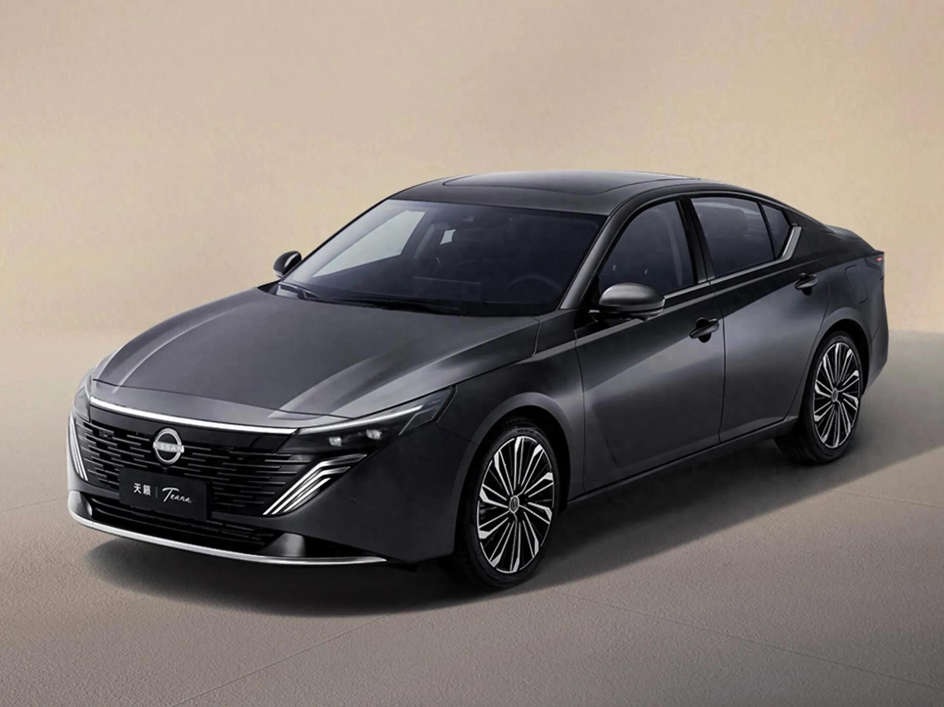 二次改款天籁PLUS：舒适老将换新脸，还能在新能源围剿下活多久？