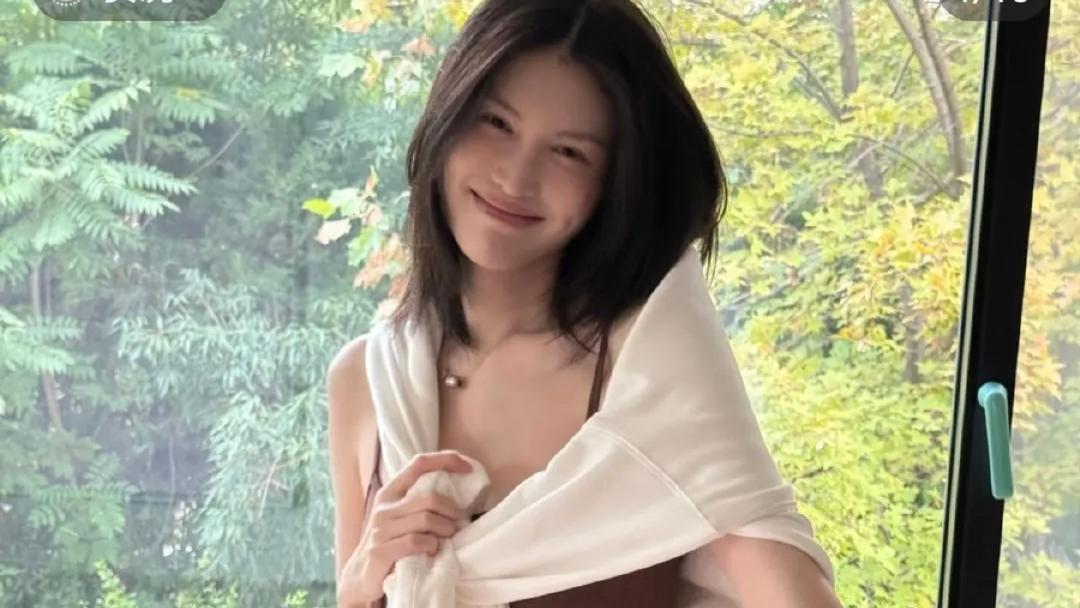 陈伟霆何穗官宣得子未足月，何穗晒产后近照，这恢复速度绝了