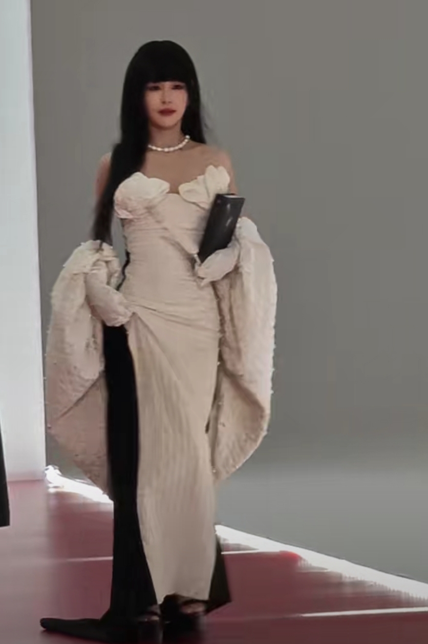 短国纯生图：岳雨婷影楼风，王凯沐双眼呆滞，何健麒全场最好看