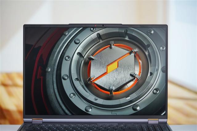 銳龍9 9955HX3D加持的最強水冷游戲本！機械革命蒼龍16 Ultra評測