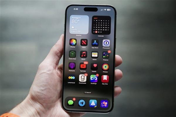 iPhone 17系列蘋果Logo下移！李楠表示無語