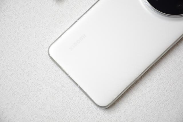 移動影像新高度！小米16 Ultra提前預熱，國產1英寸主攝+外接鏡頭