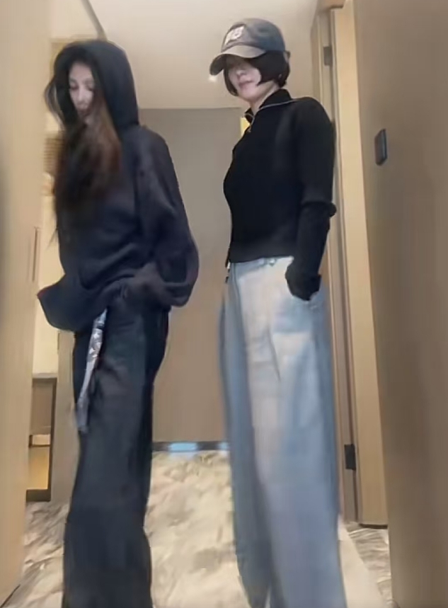 赵丽颖跳舞庆《与凤行》开播一周年,舞姿酷飒好帅气,短发美翻了