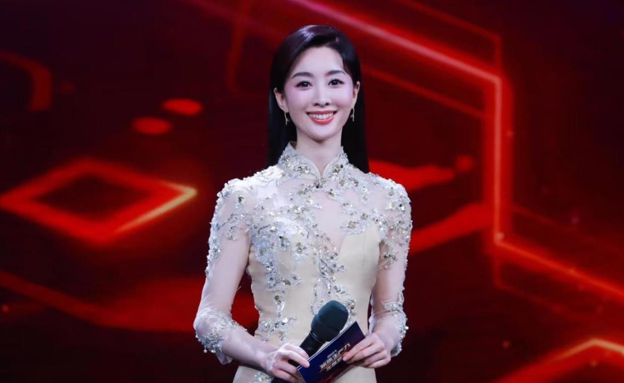 央视又一新面孔被重用,市场定位恰到好处接替龙洋