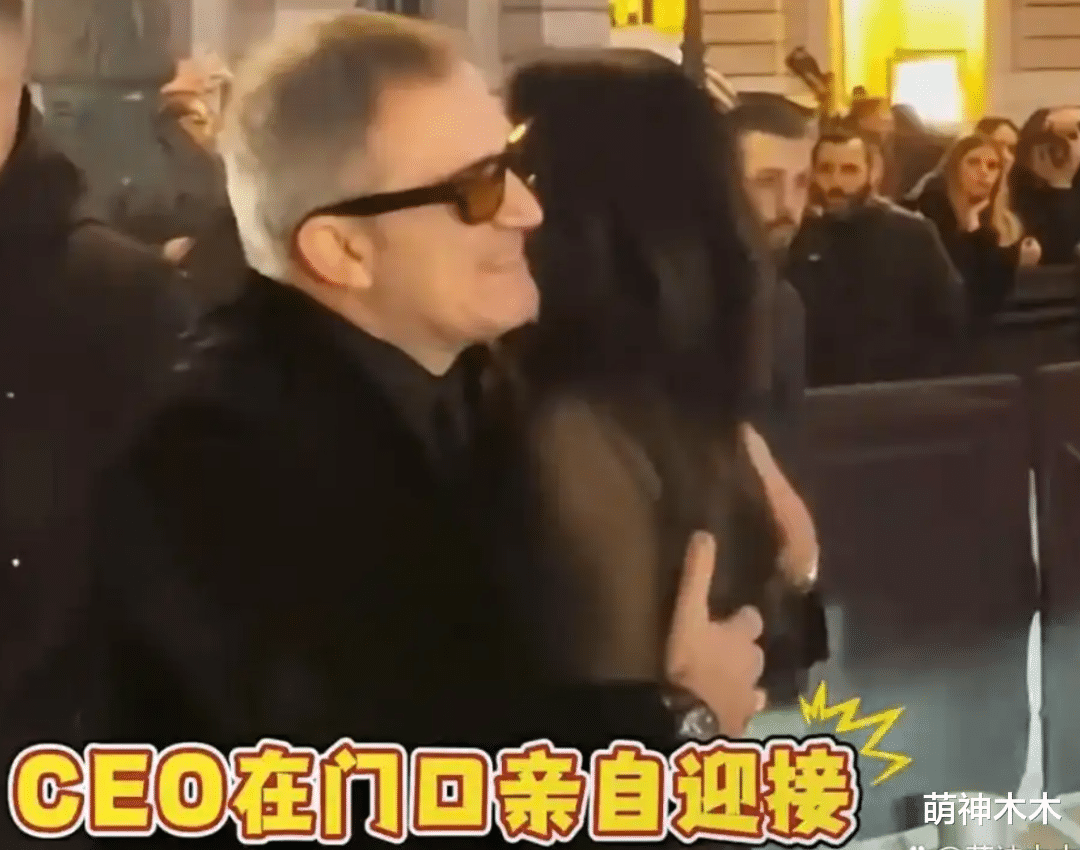 中国明星看秀待遇:王一博被拦下,舒淇获CEO迎接,肖战规格高