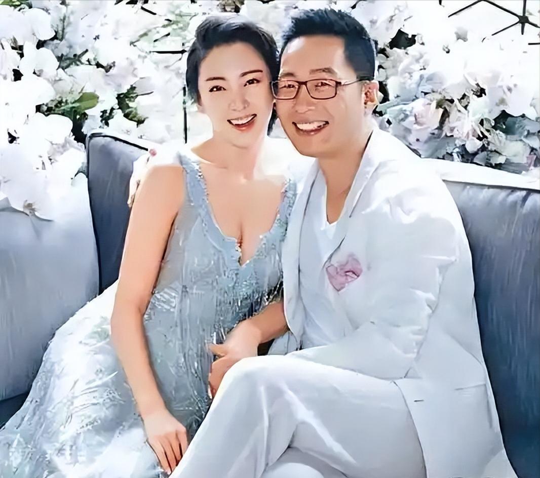 内娱\下限\再次刷新！葛晓倩曝猛料，张雨绮做过的荒唐事不止一件