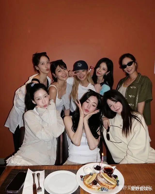 少女时代时隔多年全员再集合！现身Tiffany生日会引发泪目回忆杀