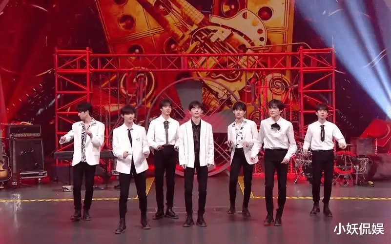 《王牌对王牌9》开始录制,沈腾华晨宇退出,时代少年团首轮飞行