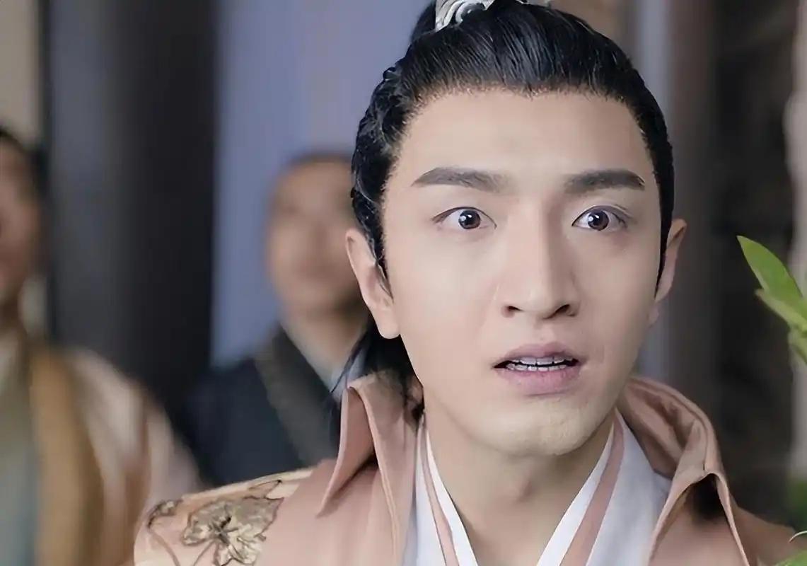 油头粉面，相貌平平，演技尴尬却总出演主角的4位男星，实在离谱