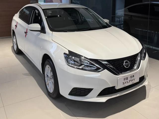 燃油家轿车天塌了，4万多的全新轩逸经典，6万多朗逸新锐真香啊