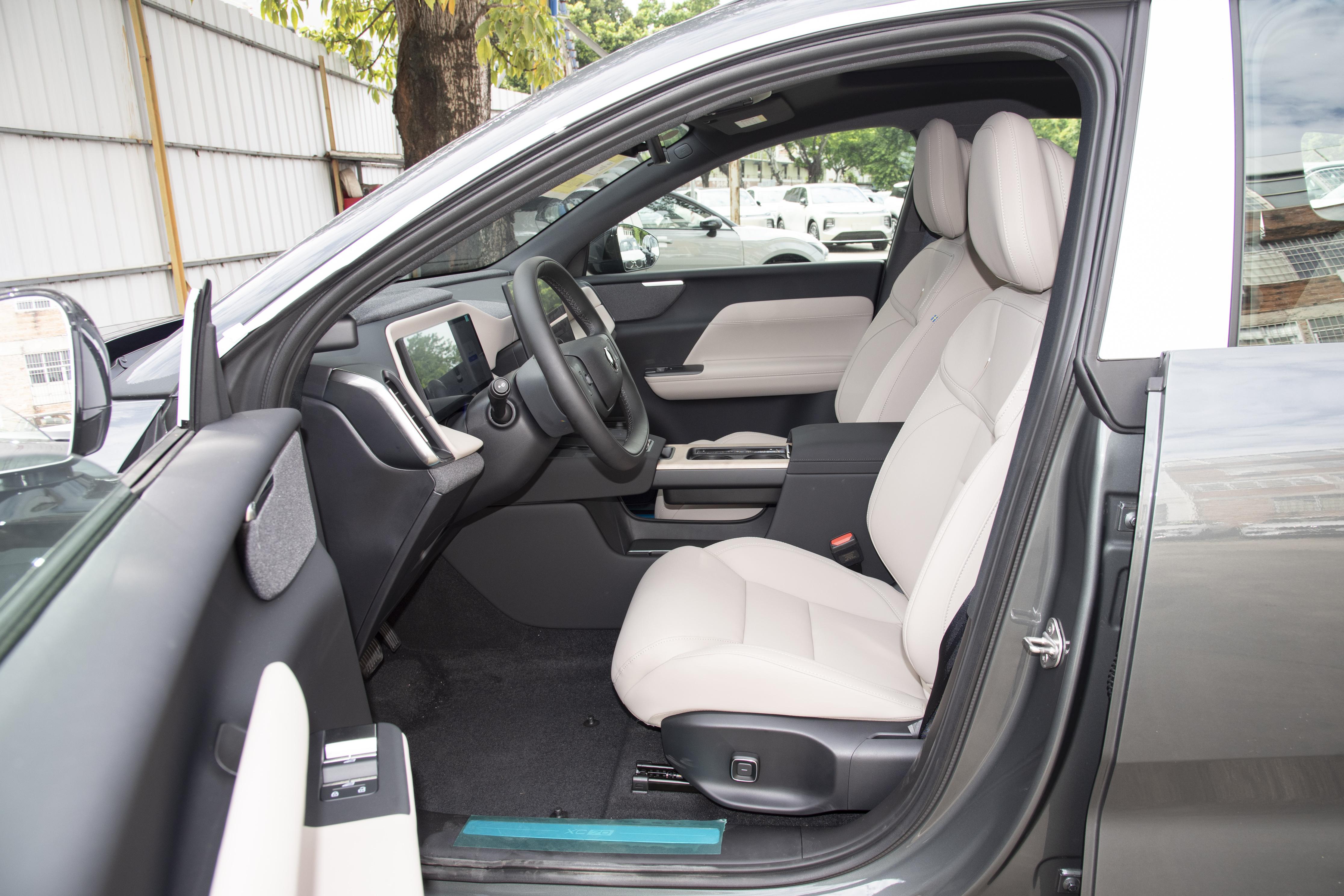 沃尔沃XC70销量大涨！限时14000元补贴，家用、商用都合适！