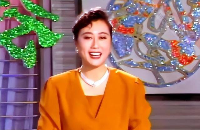 曾是“央视名嘴”，因揭露姜昆丑闻被封杀，如今70岁处境如何？