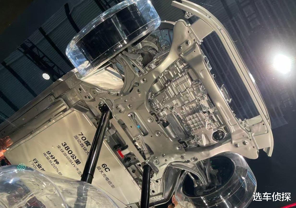 极氪9X，首搭520线激光雷达，和主流的128线有这些区别