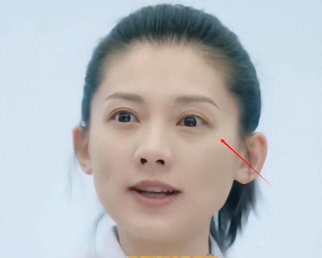 长相平平却资源好到爆，搭档从李幼斌到闫学晶，她到底有何魅力