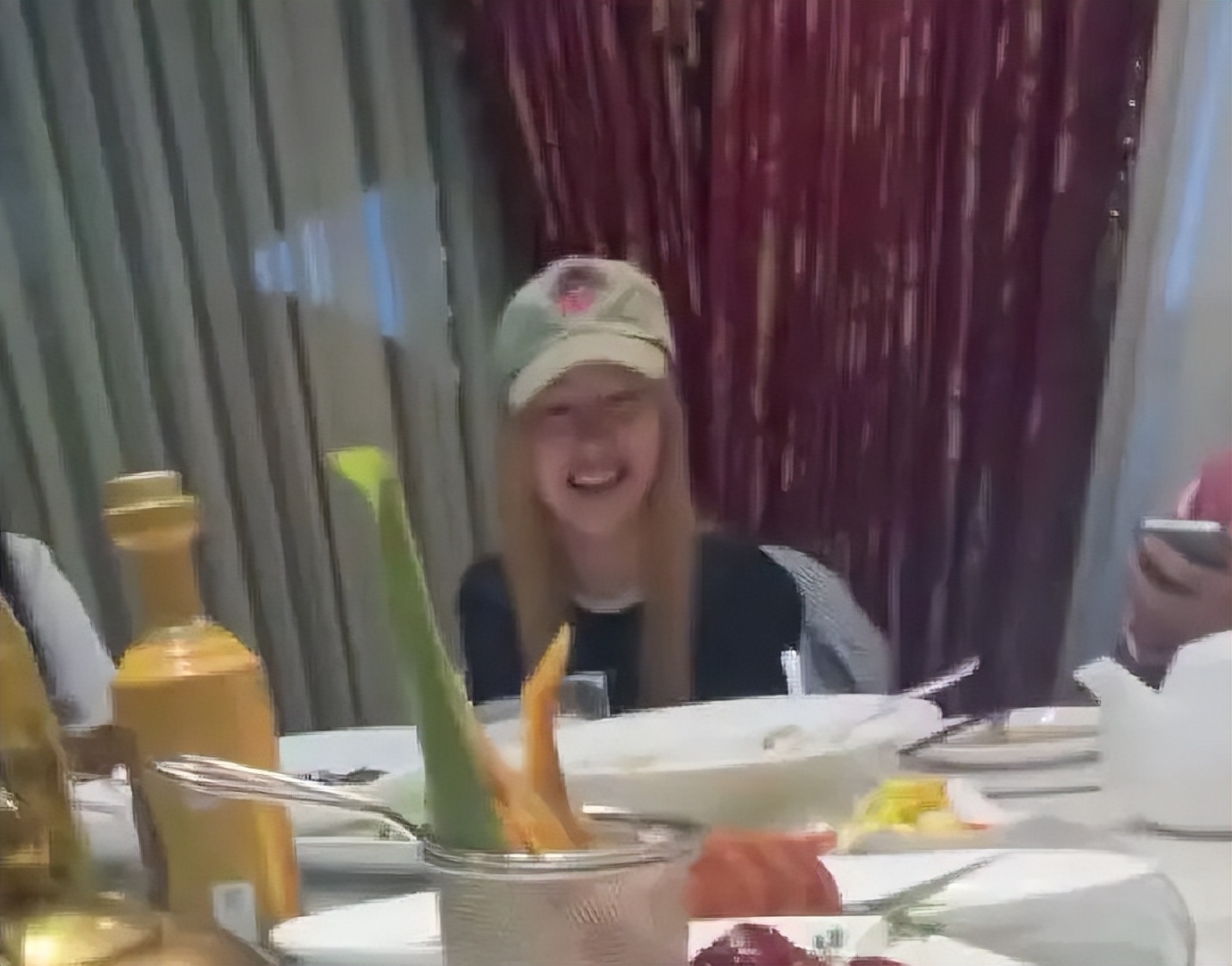 “封杀”5年后，34岁郑爽财力现状被扒，结果估计和你想得不一样