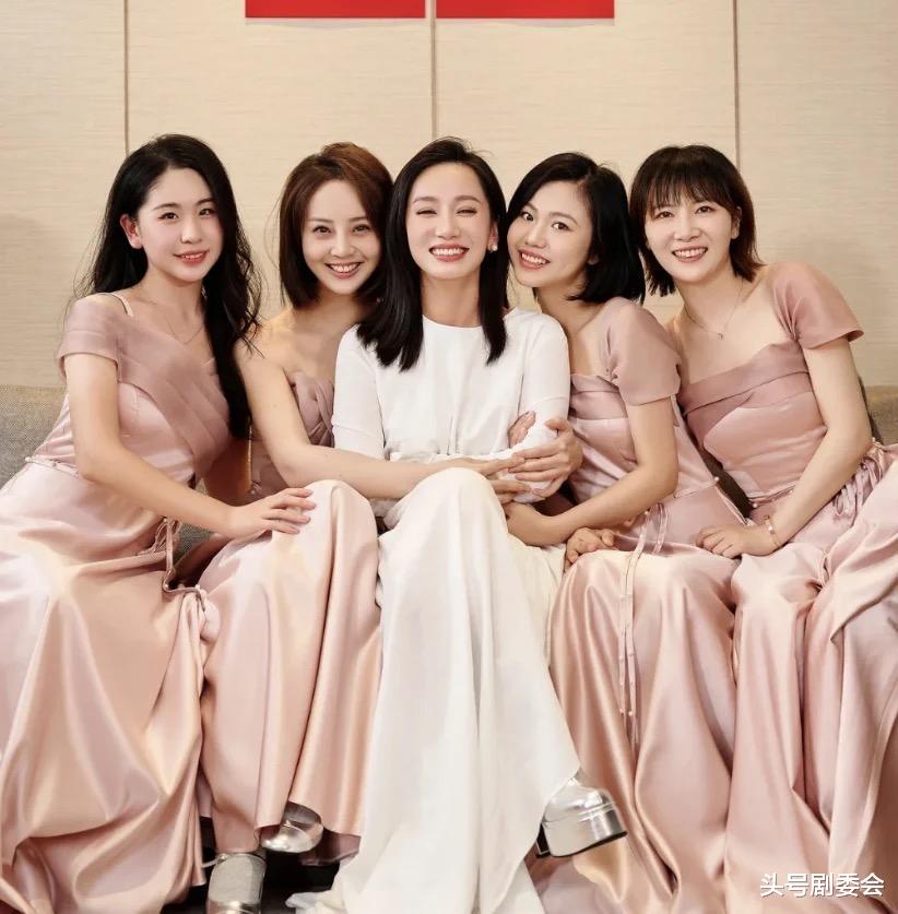 《刑警的日子》他是星二代，老爸拿过金鸡奖，妻子是谭松韵好友