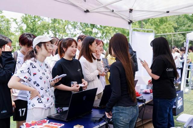 PConline携手微星校园行 | 龙魂燃动北京体育大学