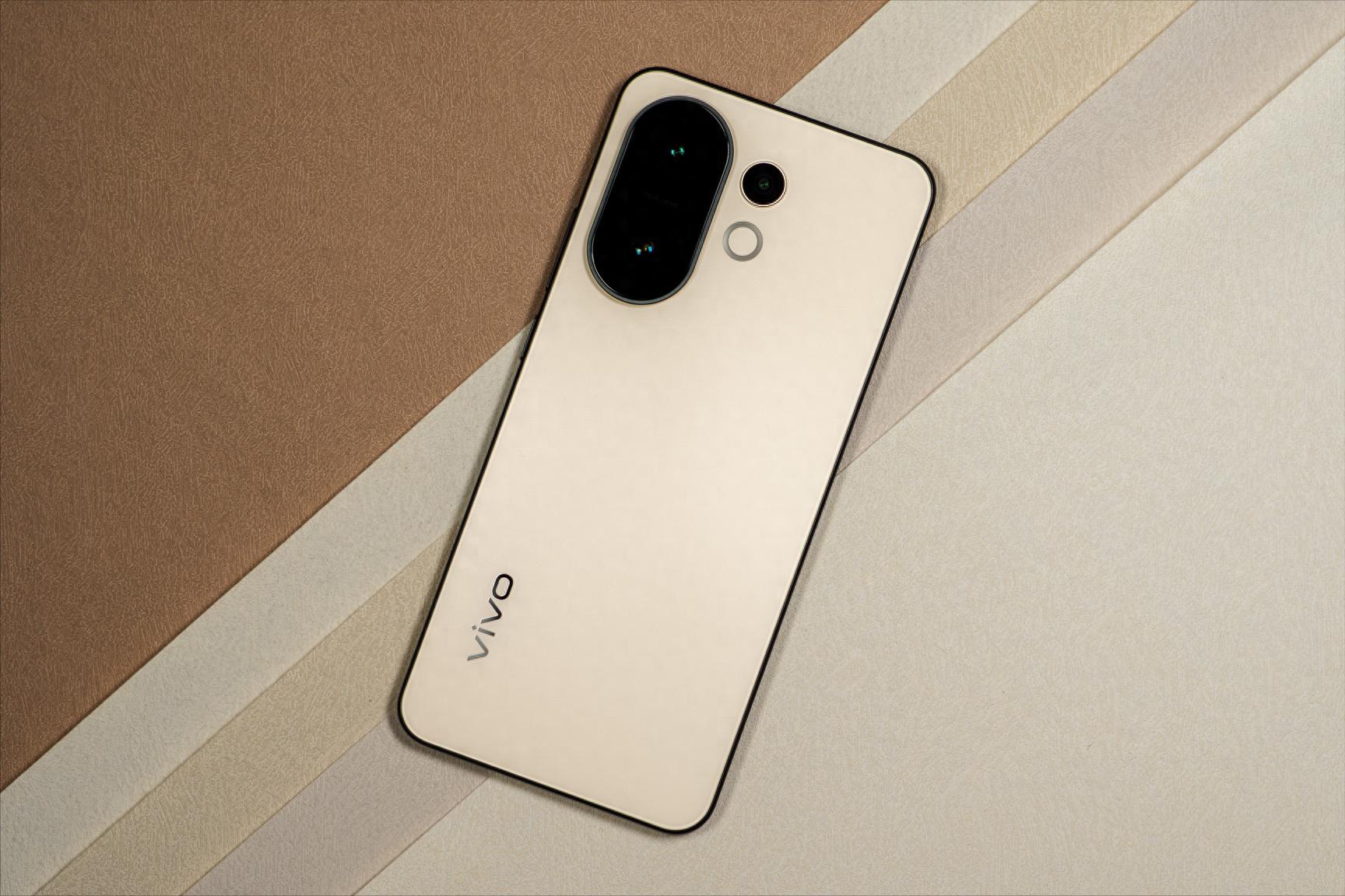 vivo“不講武德”！超窄直屏+百倍變焦+6500mAh，現已跌至1698元