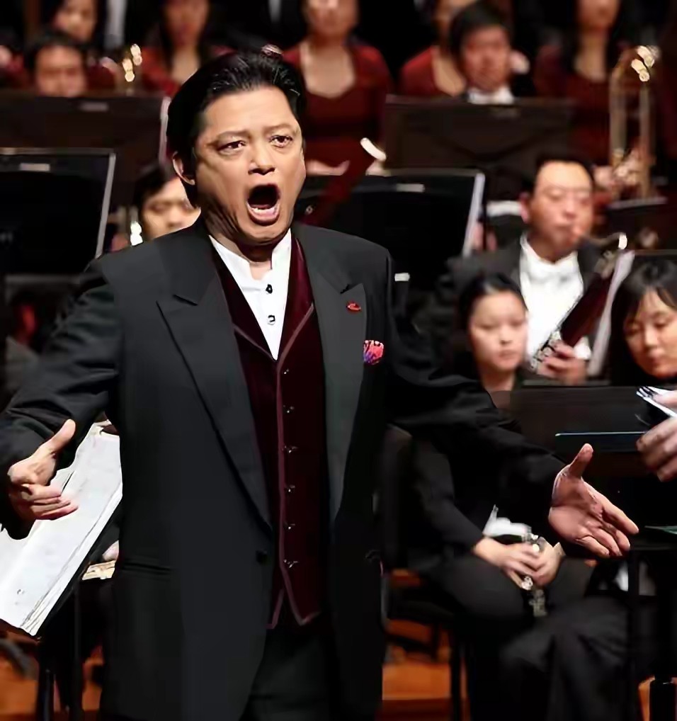 63岁移情别恋，65岁再婚娶小20岁学生，莫华伦的人生有多“精彩”