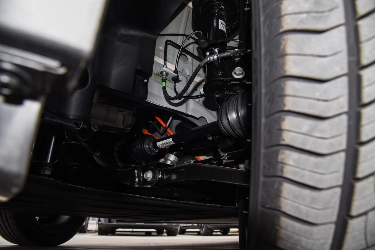 长安启源A06正式上市,对比小鹏M03,谁更出众?