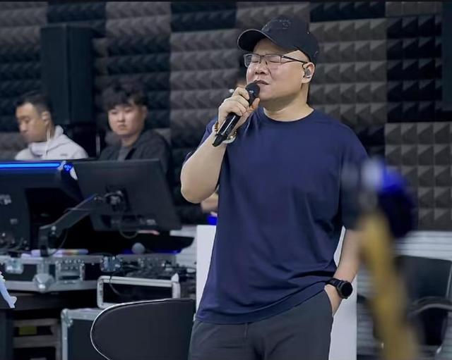 明星跨界开演唱会频频翻车，官方发文怒批：演唱会不是圈钱工具！