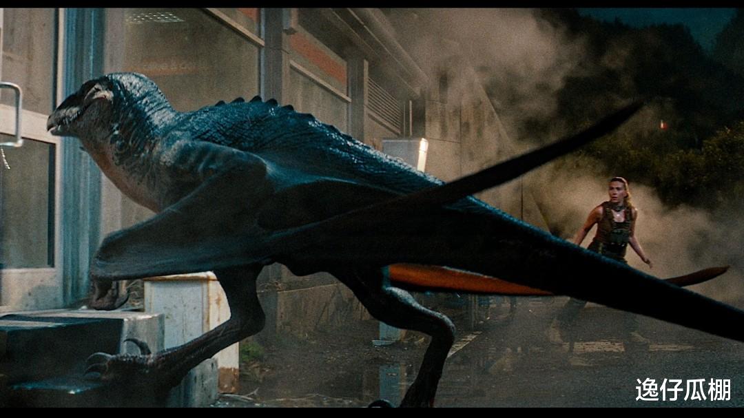 侏罗纪世界4高开低走,恐龙世界爆改怪物乐园,传奇IP也落寞了?