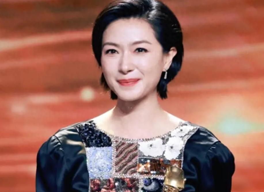 因长的太漂亮,七次拒绝导演“要求”被雪藏,43岁终凭实力走红