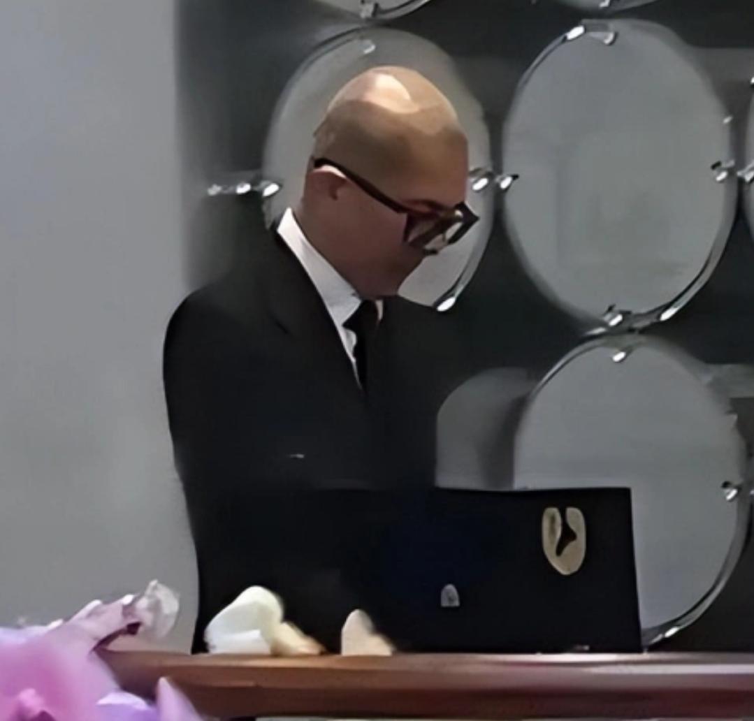 大S葬礼孩子缺席,葛斯齐质疑S家及台媒:真相究竟如何?