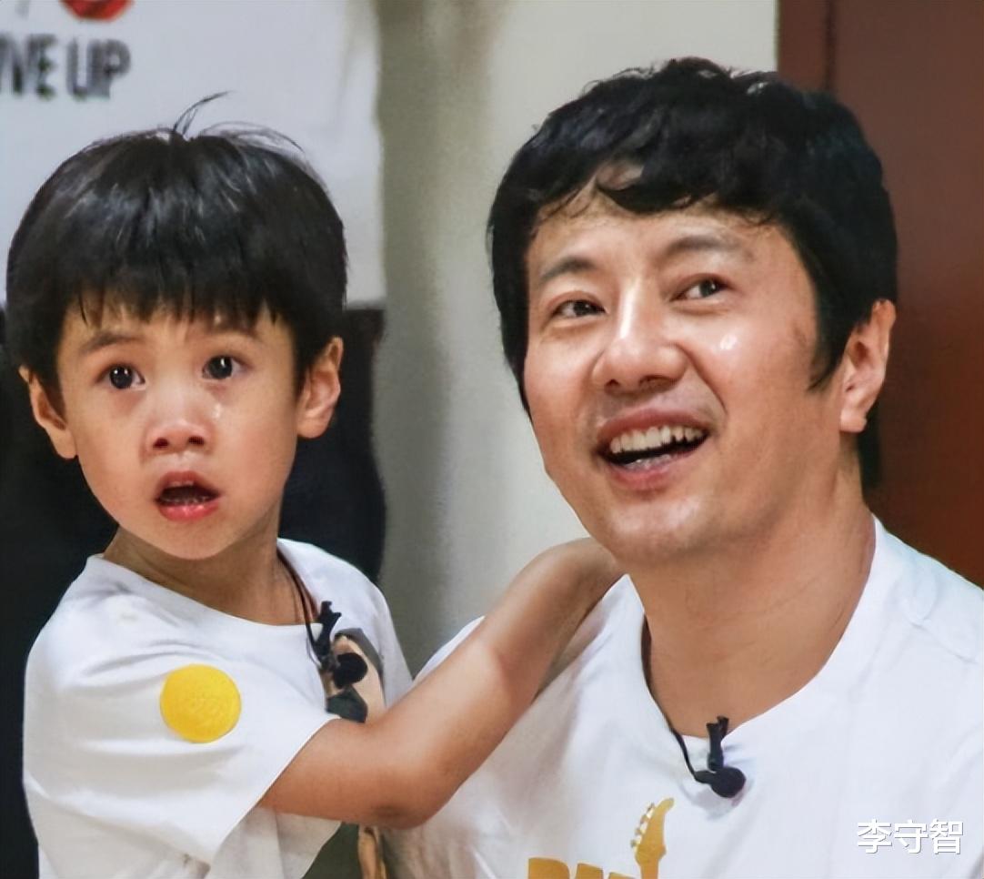 黄圣依刘芸儿子都去日本办画展，李湘王菲女儿也曾走美术路线