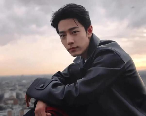 王一博也没想到，肖战会因湾区升明月当天一个特殊举动，口碑暴涨