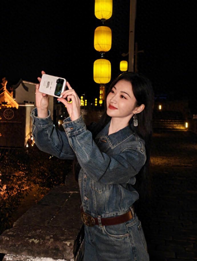 原来景甜拍照用的是小米呀！期待孟千姿！