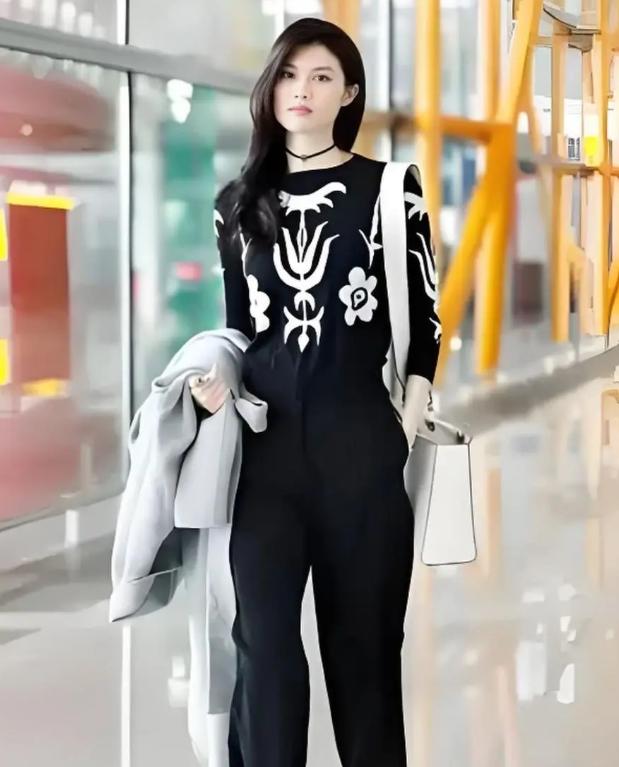 陈伟霆何穗隐婚风波升级!蛛丝马迹被扒,女方2014年已结过一次婚