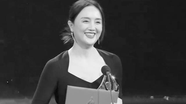 在生命的舞台上谢幕：朱媛媛与她的永恒角色