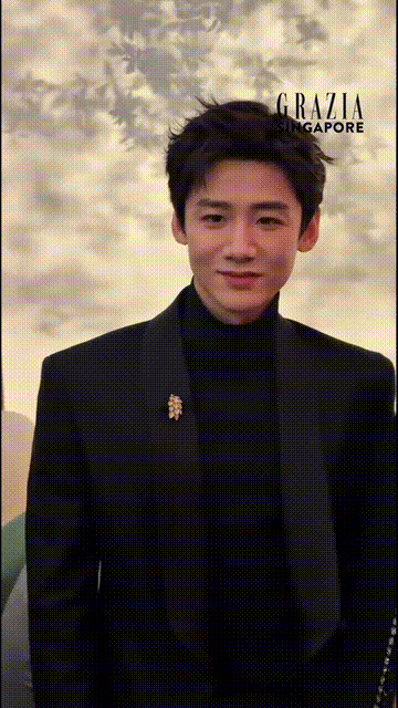 这一夜,巩俐头发白了,朱珠和卡地亚高层跳舞,郭晶晶盘发贵气