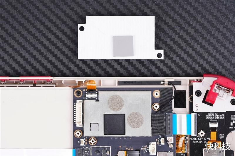 芒米AIR X掌机评测：配置豪华做工精致 入门掌机市场要洗牌了