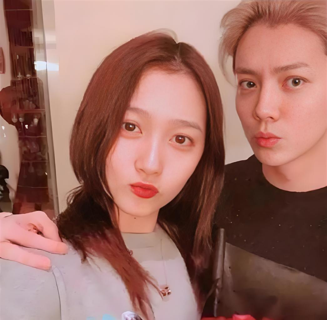 分手传闻仅7月，关晓彤高调官宣喜讯，全网恭喜，终于等到这一天