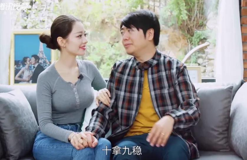 郎朗老婆真面目？豪宅化欧美妆，穿衣前卫，不走贤妻路线，反差大