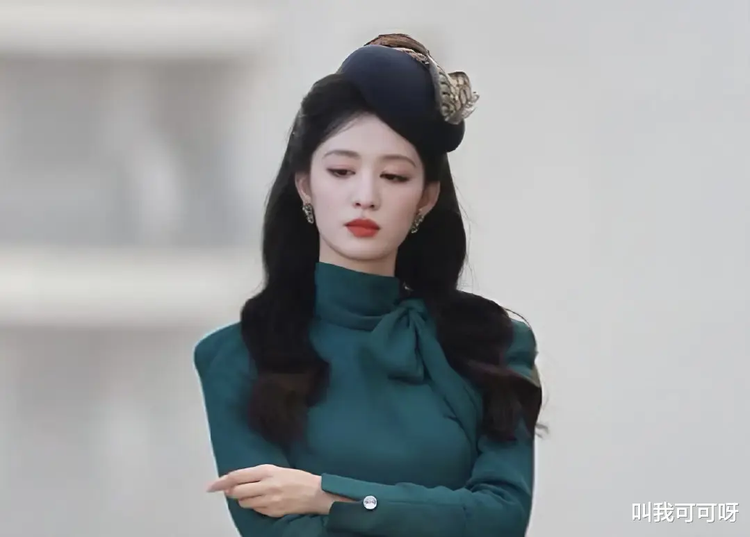 王楚然《这一秒过火》民国造型惊艳,每一步都踩在审美点上!