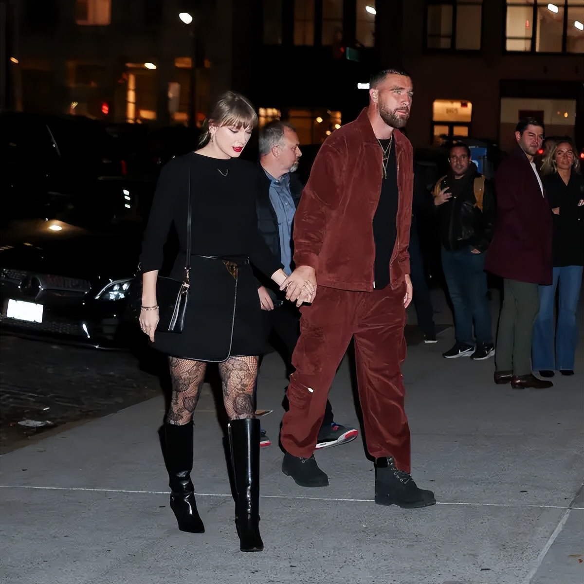 泰勒·斯威夫特敲定全明星伴娘阵容 全力筹备梦幻婚礼